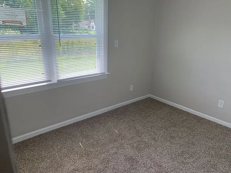 4137 Sunset Ave #5 — Photo 8