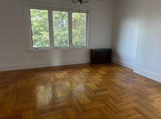 1748 W 11th St FLOOR 2, Brooklyn, NY 11223