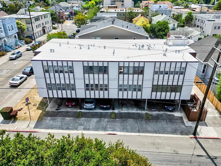 2500 Dana St #4 — Photo 31