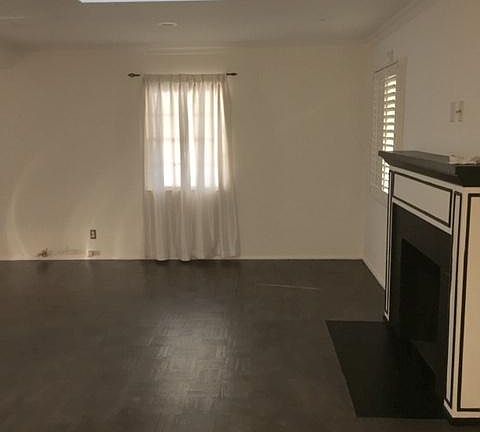 4th image of 4825 Genesta Ave