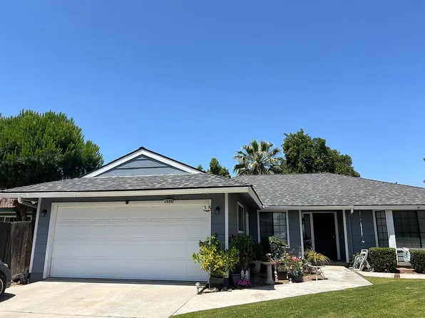2609 Pinewood Dr, Madera, CA 93637
