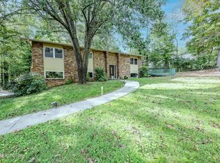 102 Norway Ln, Oak Ridge, TN 37830