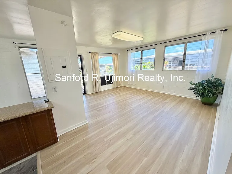 94-1032 Hiapo St — Photo 3