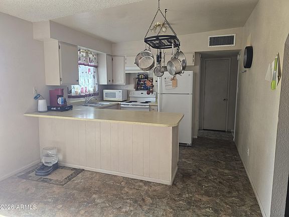 5th image of 4861 S SAN JUAN Avenue