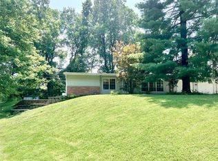 29 Southern Dr, Belleville, IL