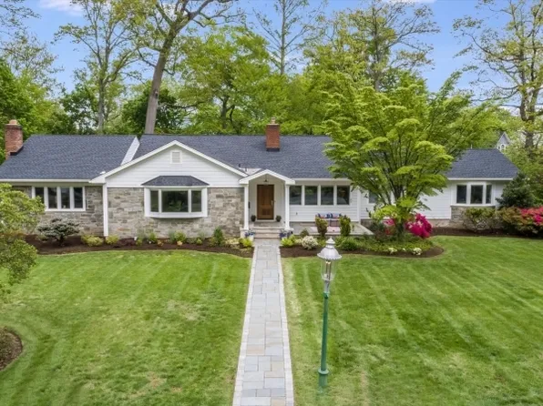 25 Old Oak Rd, Glen Ridge Boro Twp., NJ 07028