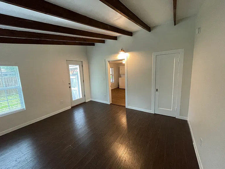 910 Raguet St #101 — Photo 10