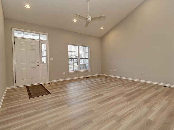 2nd image of 1614 Augusta Ln