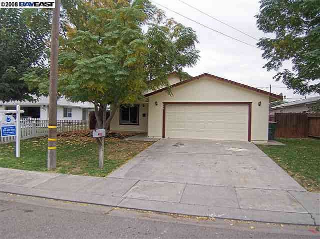 1st image of 350 N Acacia Ave