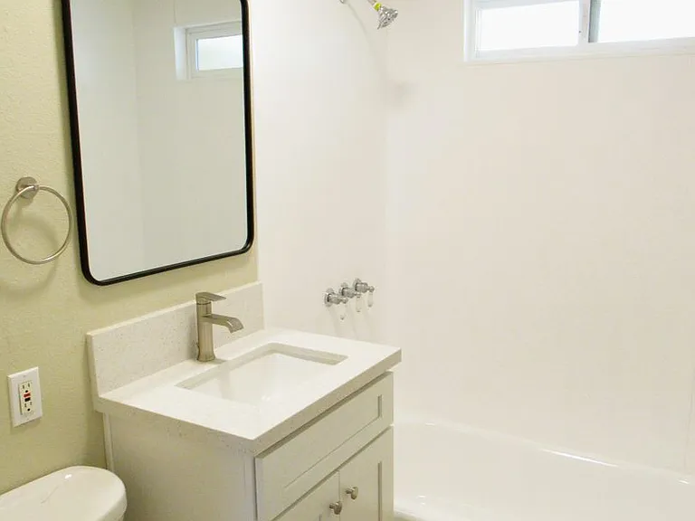 7049 Fillmore Dr — Photo 10