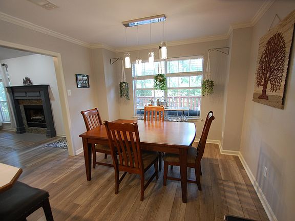 5th image of 12010 Cherry Laurel Dr
