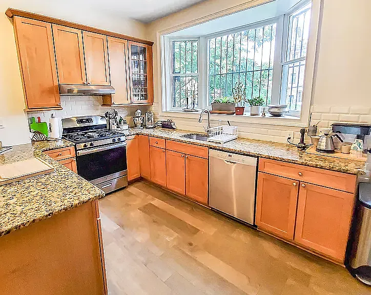 203 Amity St #1 — Photo 4