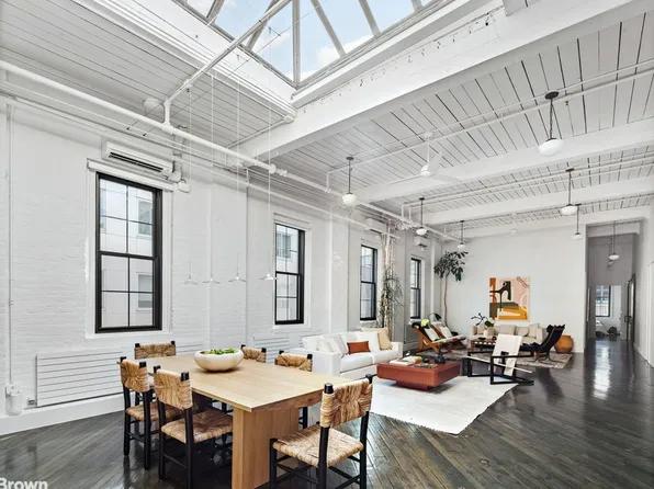 31 Washington Street image 1 of 15