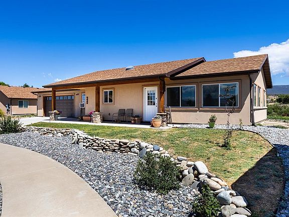 2nd image of 480 Hawthorn Drive