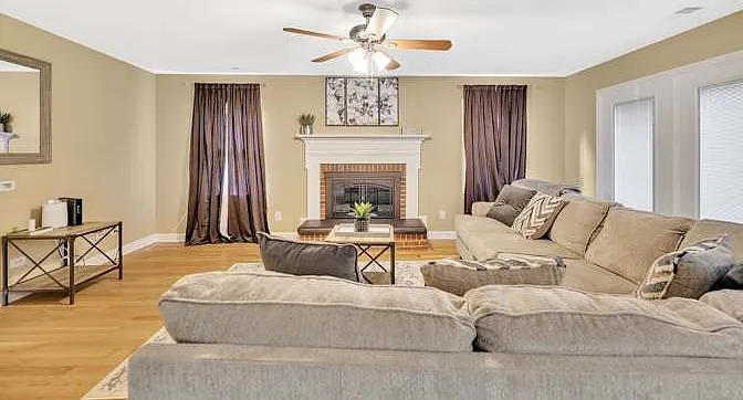 Stream Ridge Dr — Photo 9