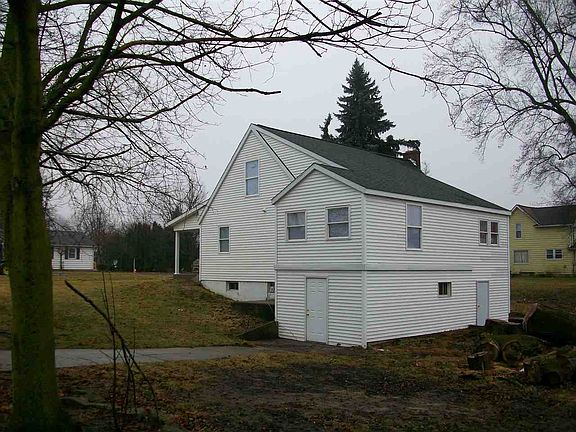 3rd image of 150 N Talmage St