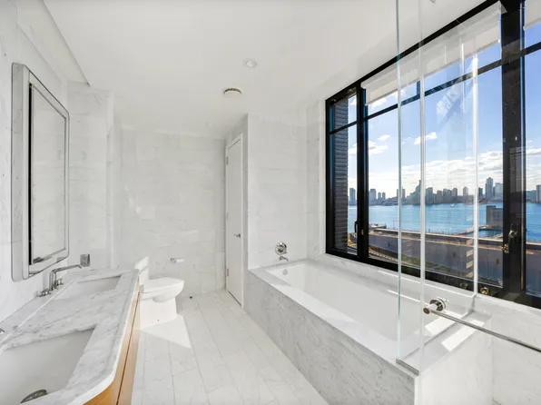 110 Charlton Street image 6 of 10