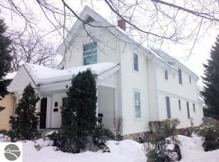 617 W 7th St, Traverse City, MI 49684