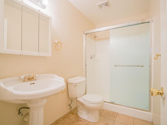 4th image of 4141 W Marshall Ave