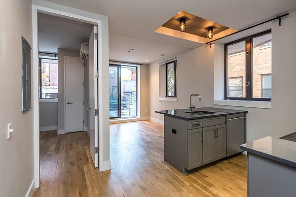 Rented by Nooklyn NYC LLC | media 55
