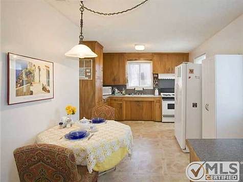 4th image of 6603 Manning St