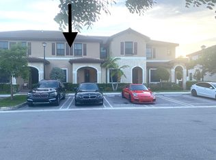 10568 W 32nd Ln, Hialeah, FL 33018