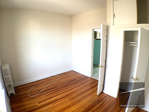 4th image of 1231 31st Ave APT 4A