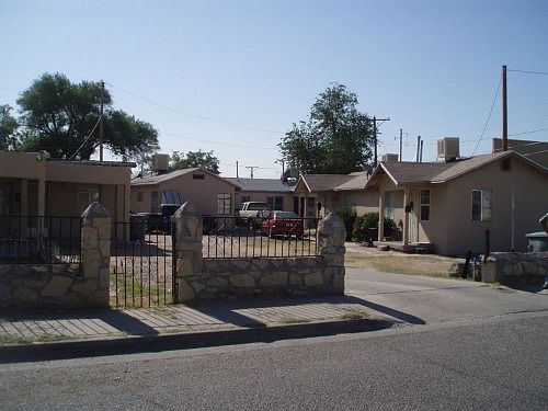 3rd image of 106 N Valencia Pl