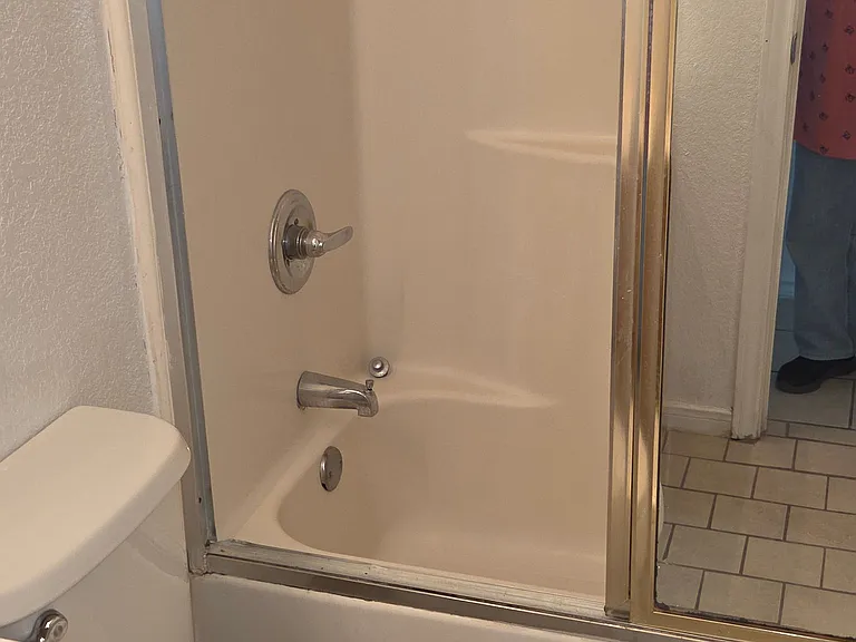 1107 Circle M Dr #B — Photo 8