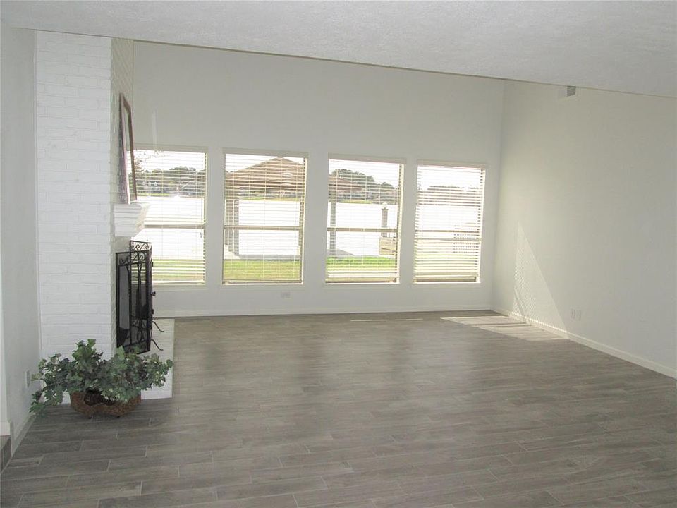 1st image of 35 La Costa Dr