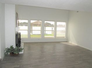 35 La Costa Dr, Montgomery, TX 77356