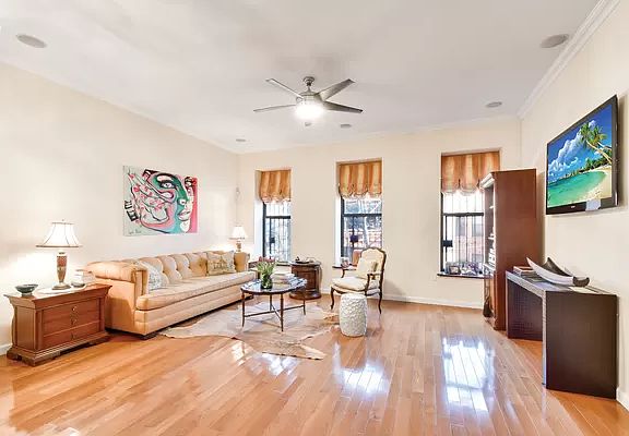 3rd image of 109 E 100th St APT 1C
