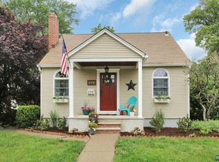 102 Seneca Ave, Dumont, NJ 07628