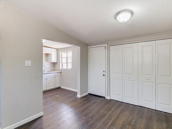 5th image of 1327 E Burgess Ln
