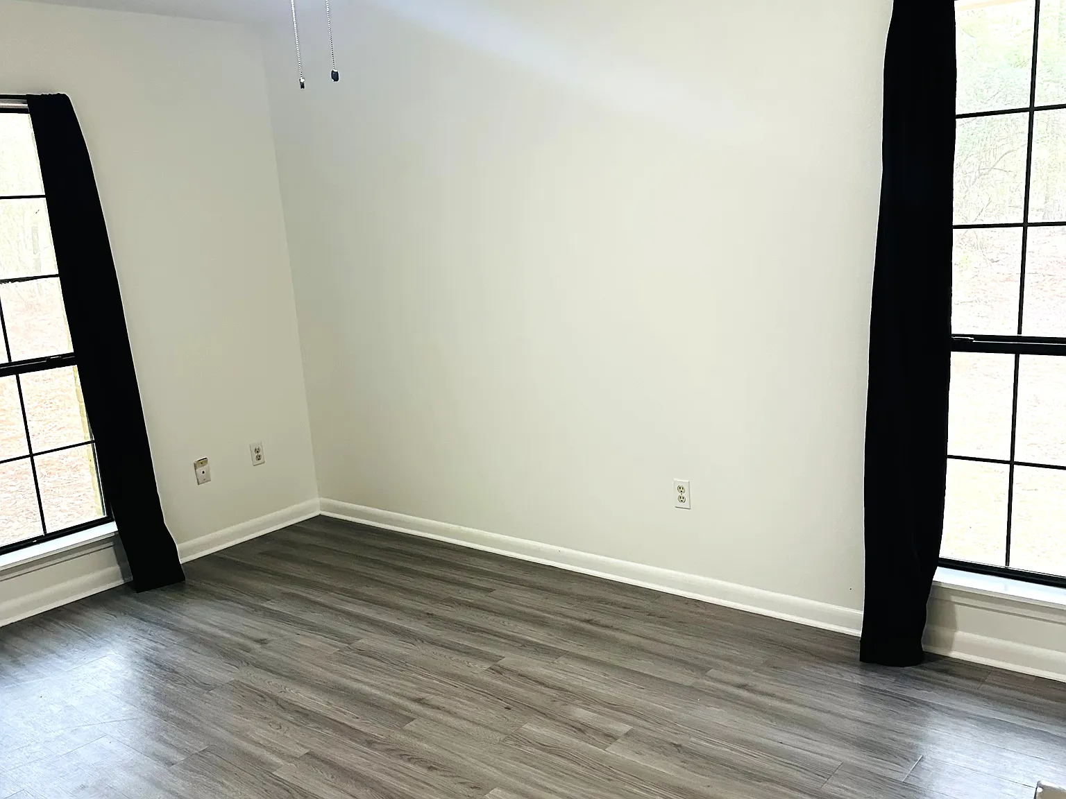 3 bed, 1044 sqft, $1,500 — Photo 3