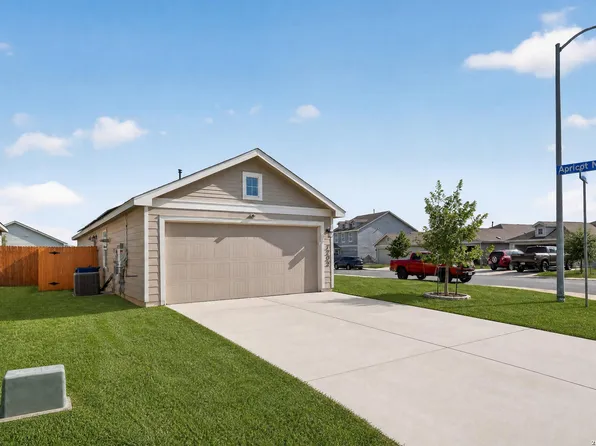 7202 Rosada way, San Antonio, TX 78218