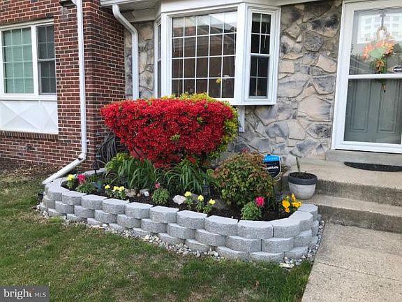 2nd image of 3063 Tecumseh Ct
