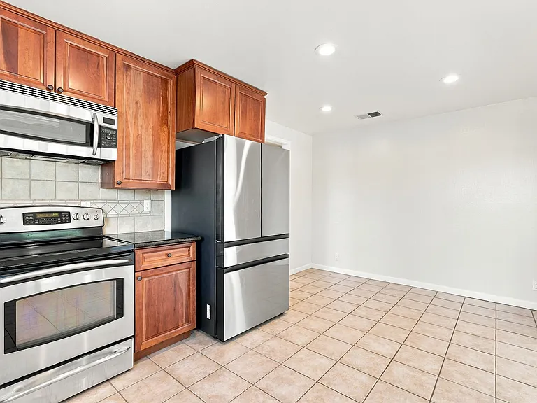 522 Lanning Ct — Photo 7