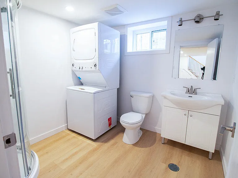 58 Churchill Ave — Photo 11