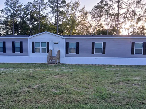 886 River Landing Rd, Kingsland, GA 31548
