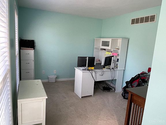 5th image of 886 Augusta Blvd