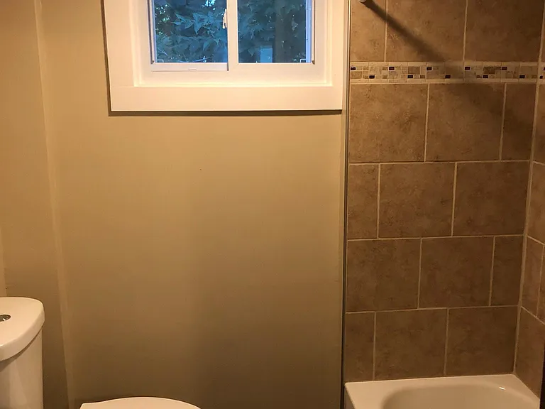 202 Cottage St #1 — Photo 5