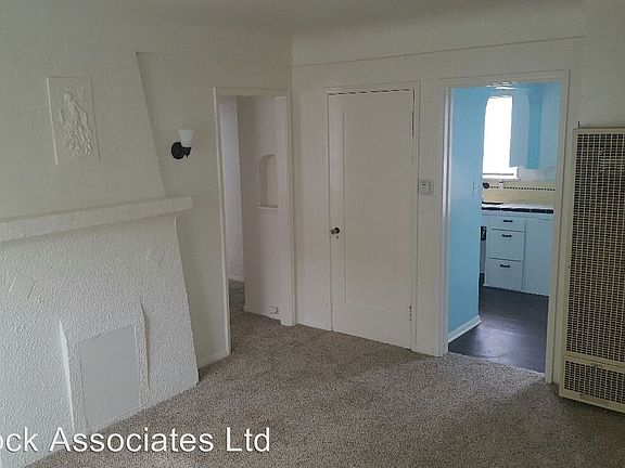 3rd image of 789 W 15th St