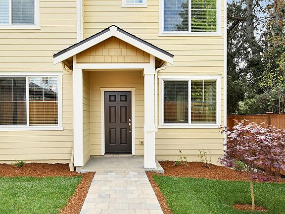 Welcome home to the Blackberry townhome at Harts Crossing