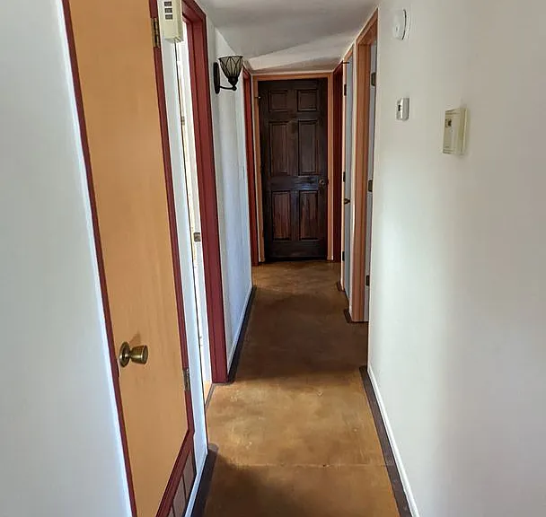 1344 W Delaware St — Photo 18