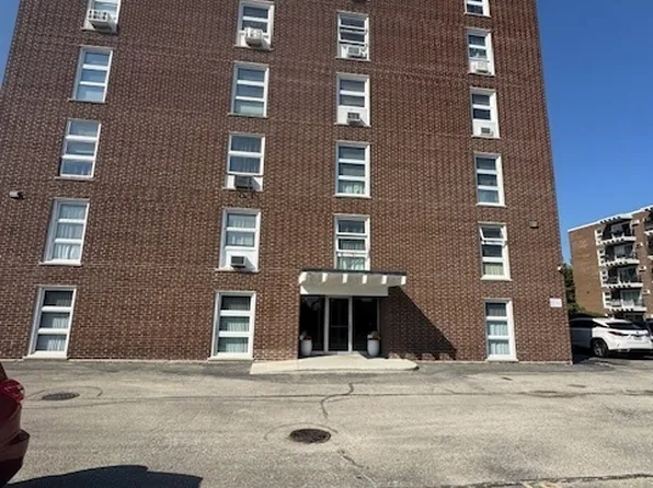 7229 W Higgins Ave Unit 505, Chicago, IL 60656