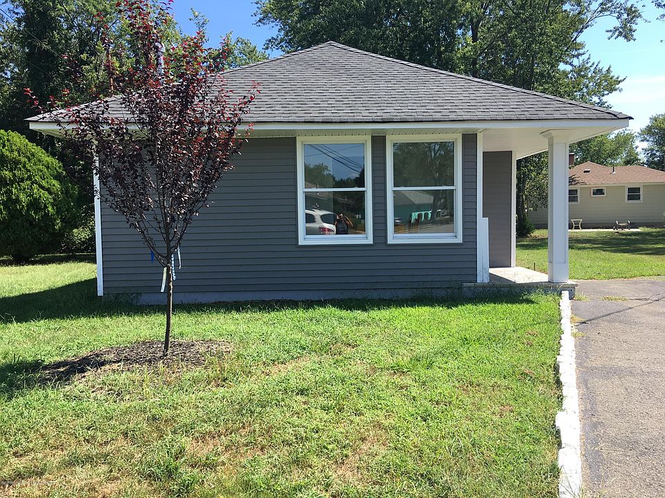 1st image of 23 Caribbean Ct