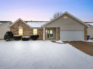 544 Rancho Ln, Florissant, MO 63031