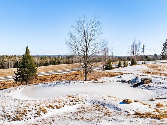 2nd image of 353 Tripp Settlement Rd