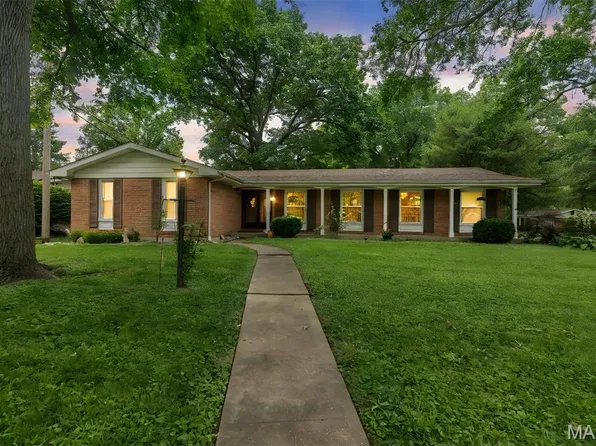 2015 Claudine Dr, Saint Louis, MO 63138